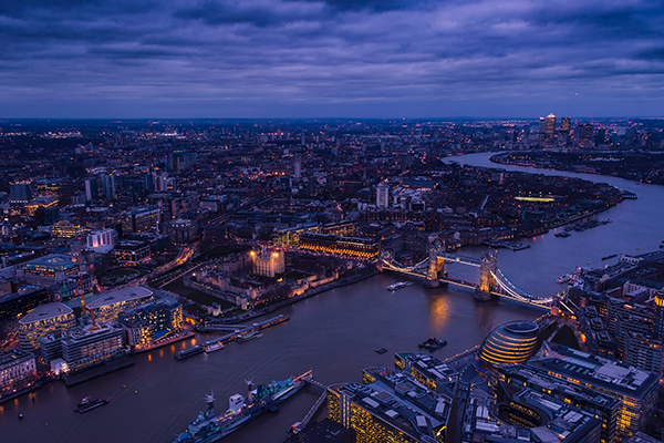 London Christmas by the River